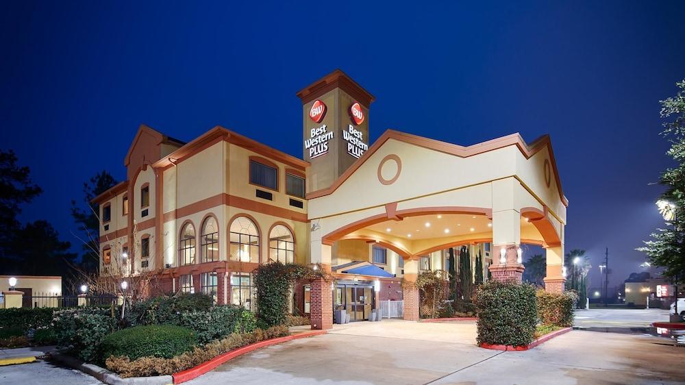 Hotel Days & By Wyndham Sam Tollway