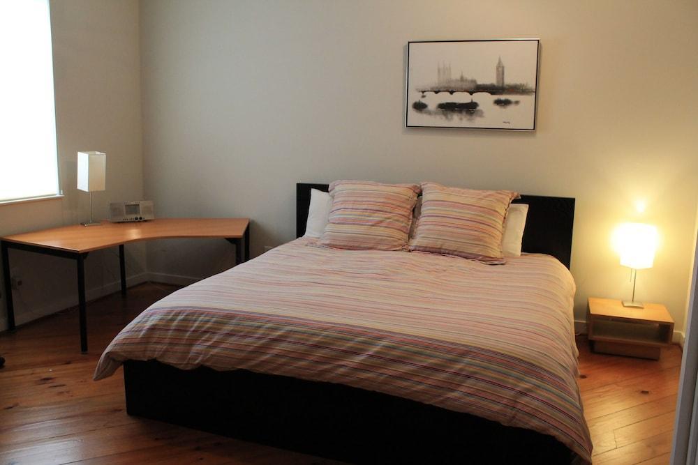 Bed & Breakfast Modern 3*