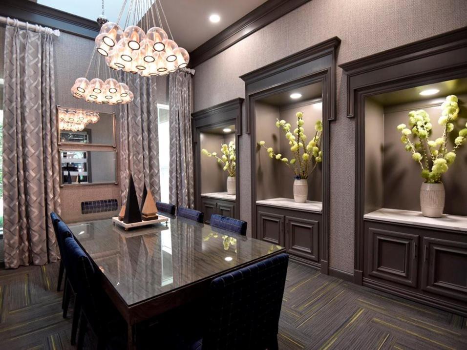 Lavish Near Medical Centre Houston