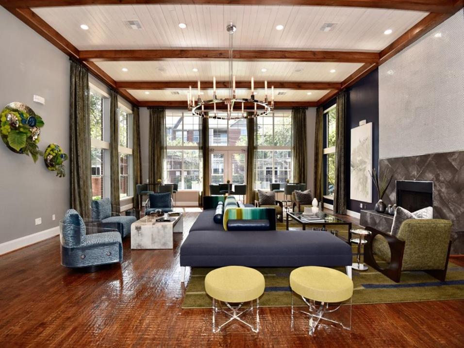 Lavish Near Medical Centre Apartment