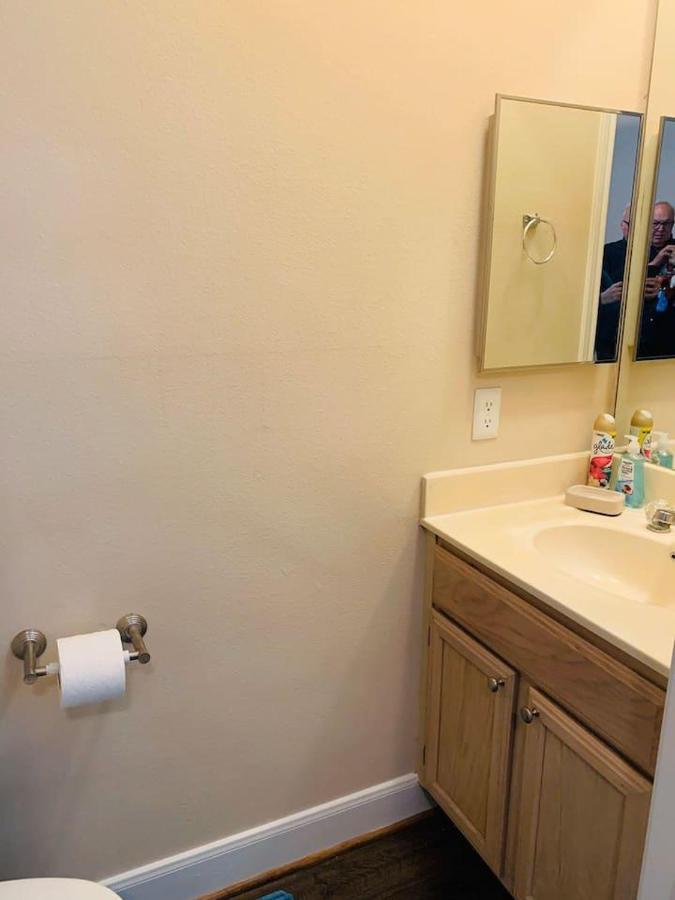 Cozy 2 Bedroom Near Md Anderson, Nrg, & Dtown