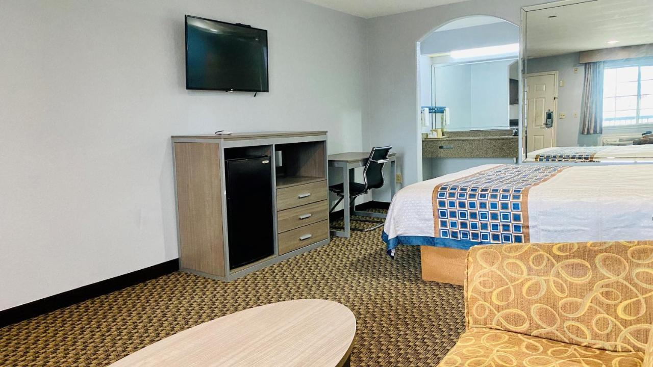 Place And Suites-hobby 2*