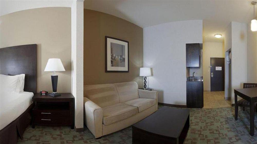 Express & Nw Beltway 8-west Road By Ihg 2* Houston