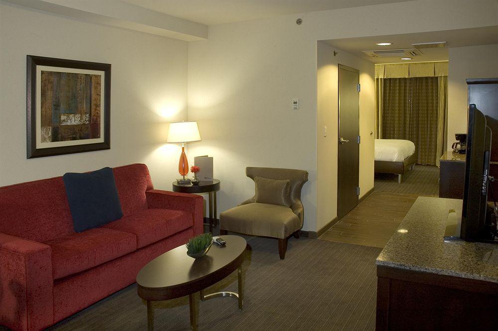 Hilton Garden Houston Nw America Plaza 3*