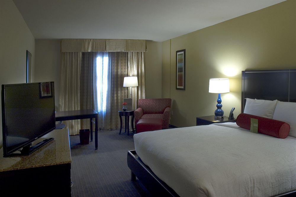 Hotel Hilton Garden Houston Nw America Plaza 3*