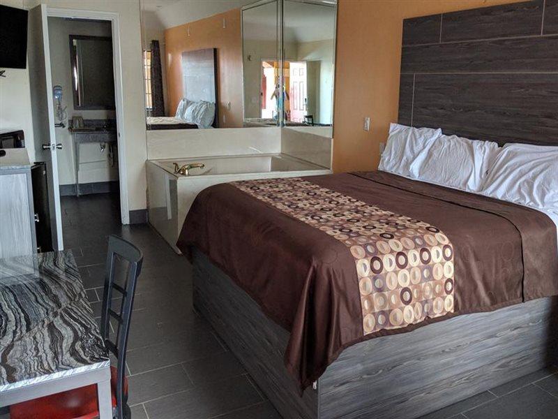 Motel Regency And Galena Park 2*