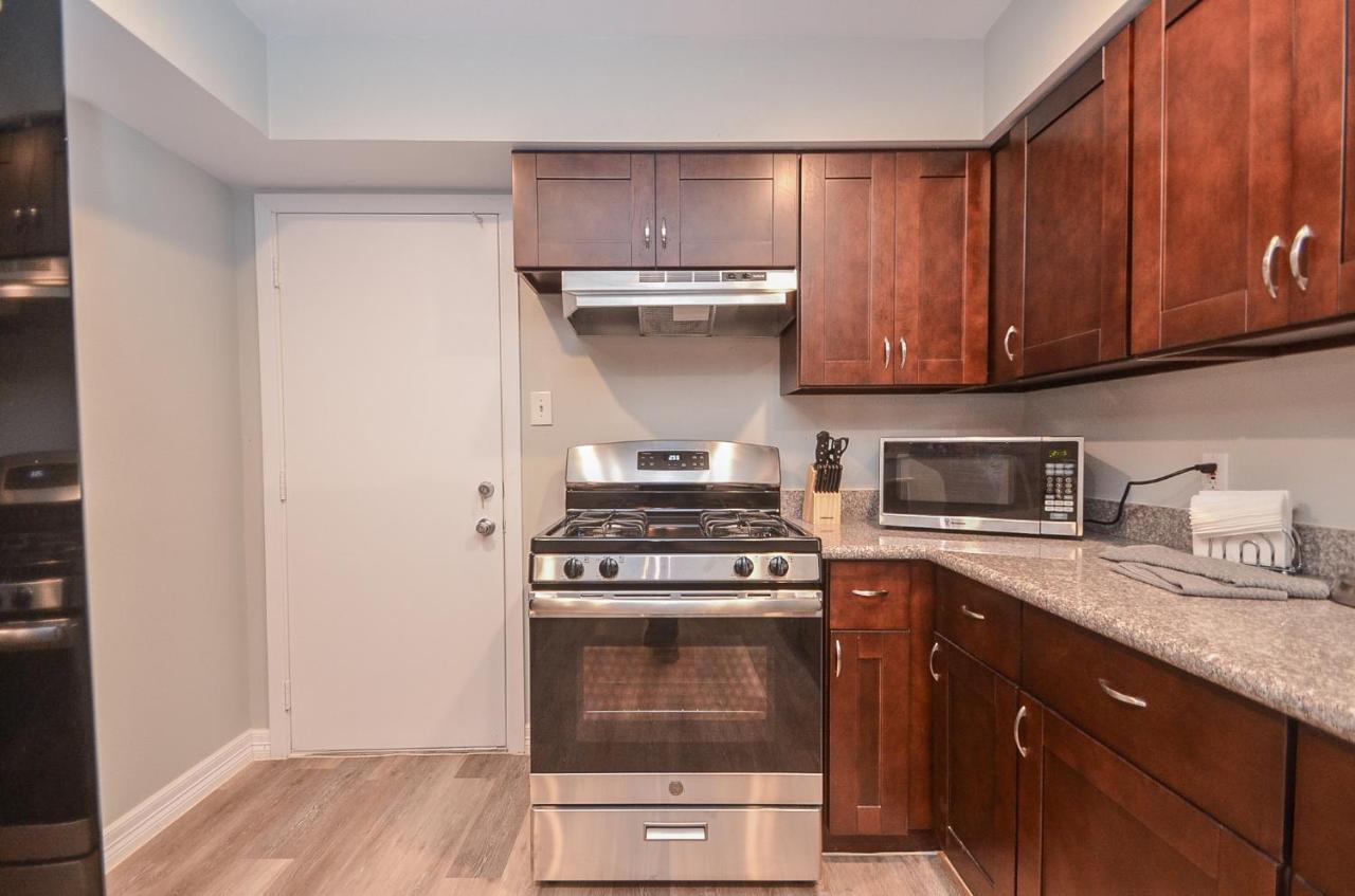 Holiday home Authentic By Memorial Mall, W