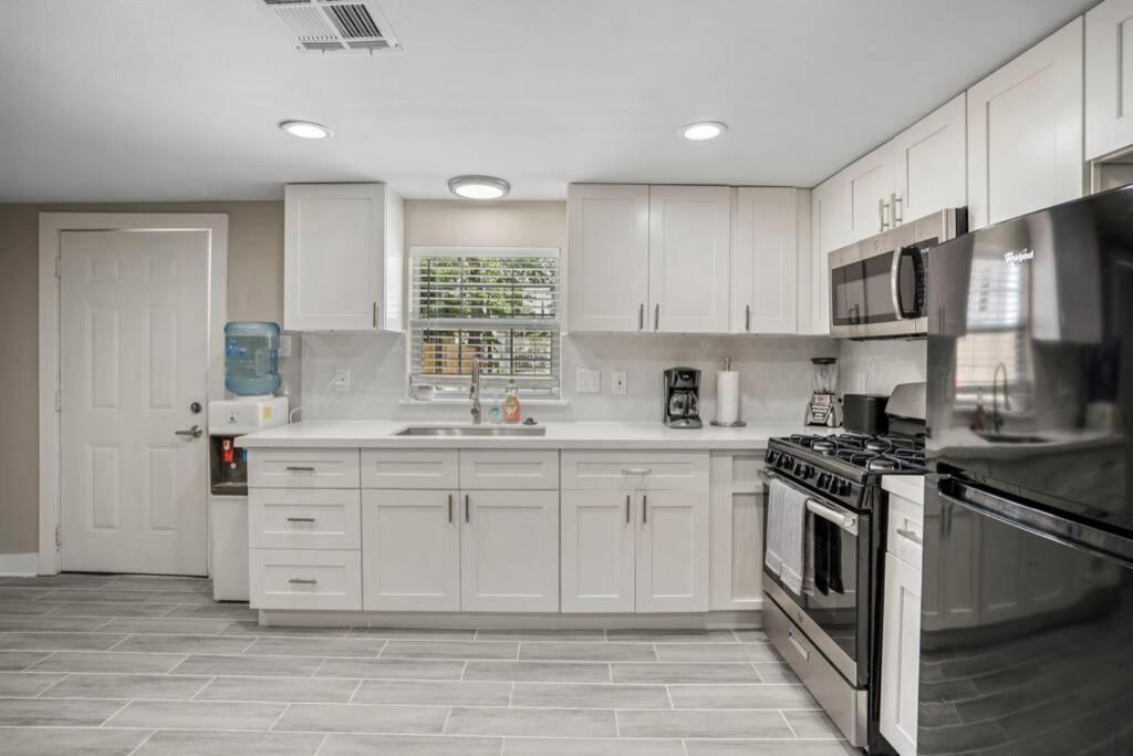 Villa Cosmic Studio At North Downtown