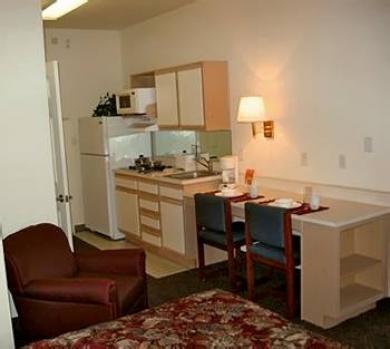 Intown Extended Select Tx - Brookhollow Hotel 2*