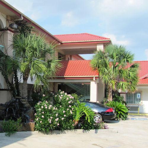 Motel Crystal 249 North