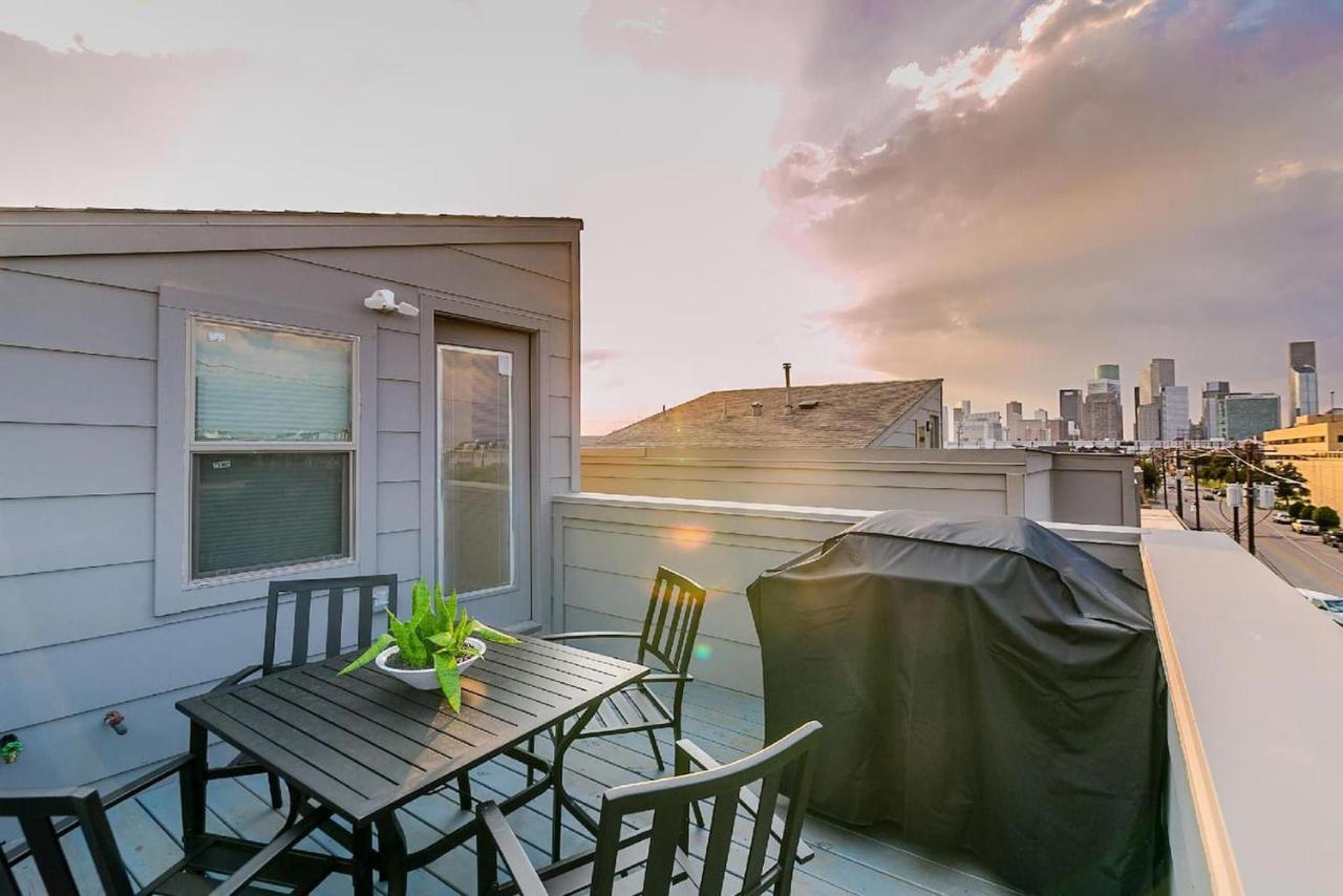 Eado Signature By Dunyha Holiday home Houston