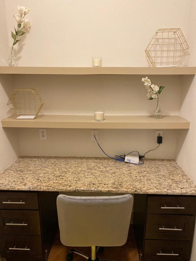 Rodeo Nrg Area One & Two Bedroom Houston
