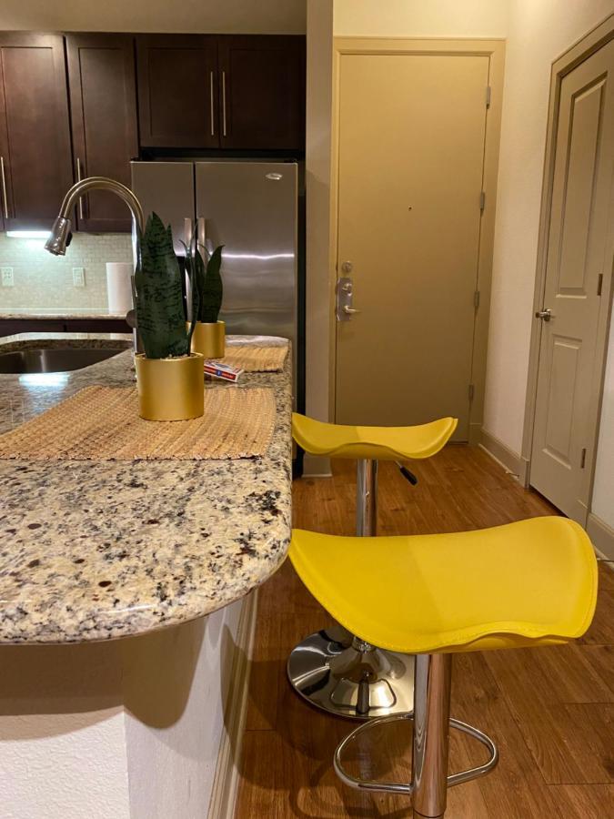 Rodeo Nrg Area One & Two Bedroom