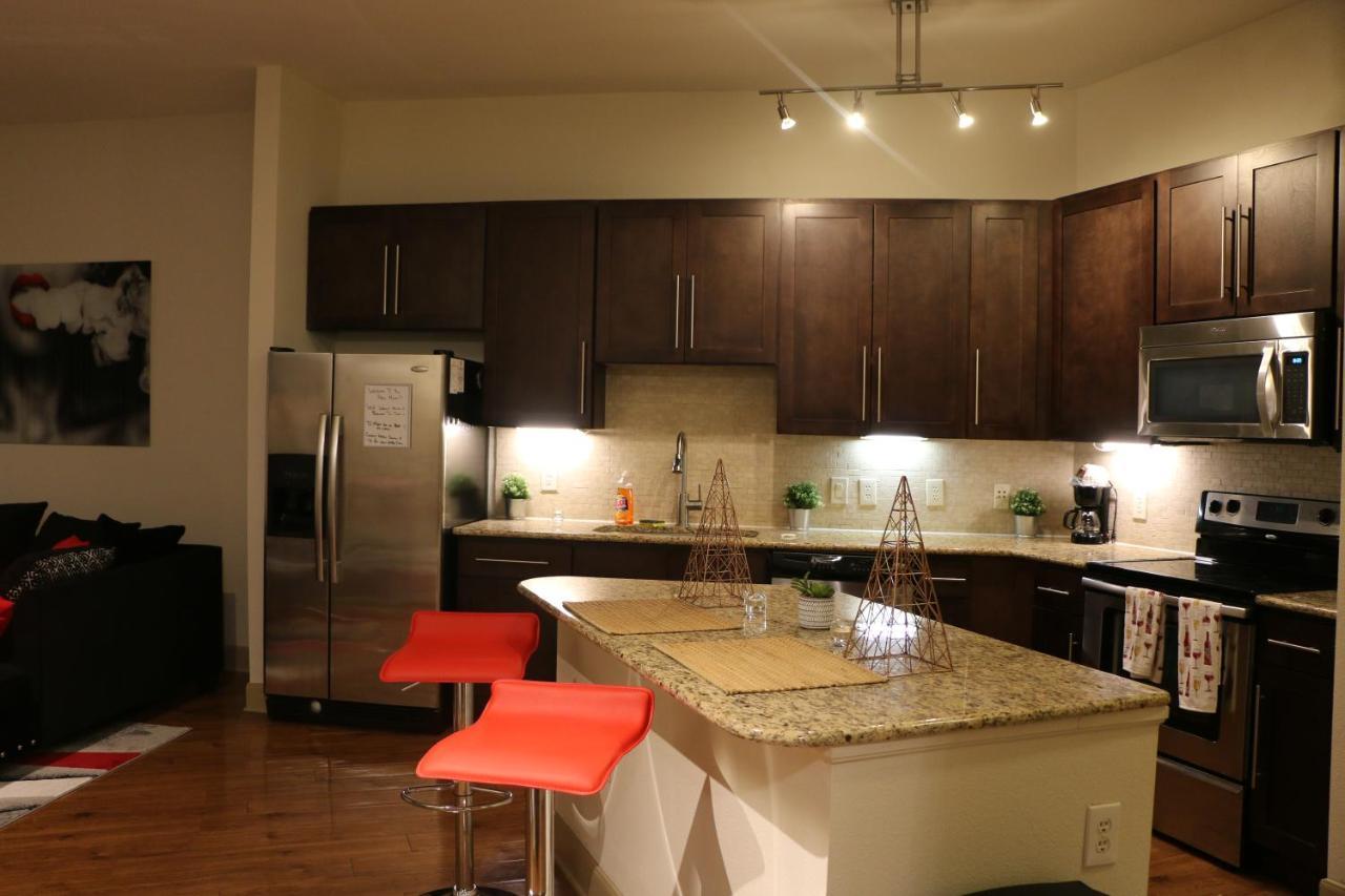 Rodeo Nrg Area One & Two Bedroom * Houston