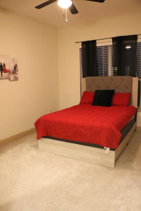 Rodeo Nrg Area One & Two Bedroom Apartment Houston