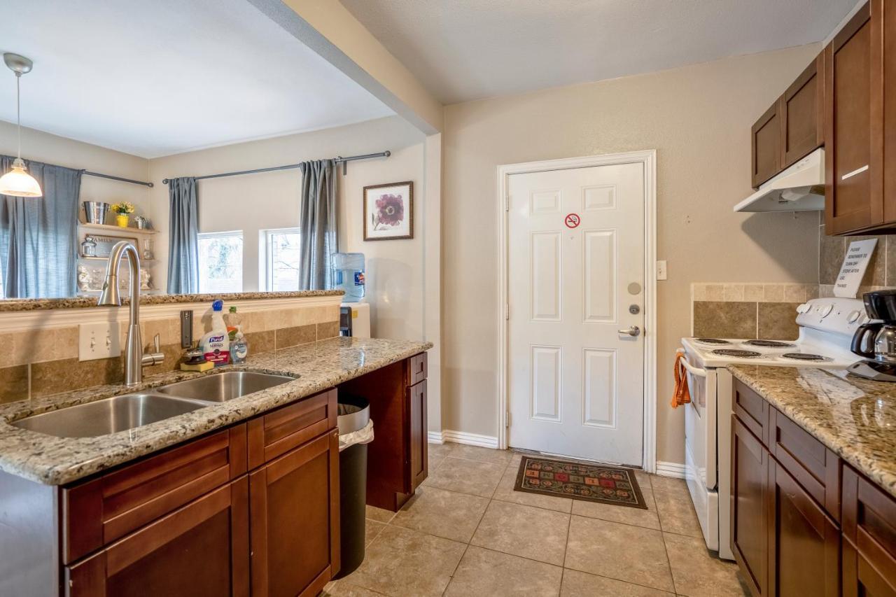East Downtown Sanctuary Apartment Houston