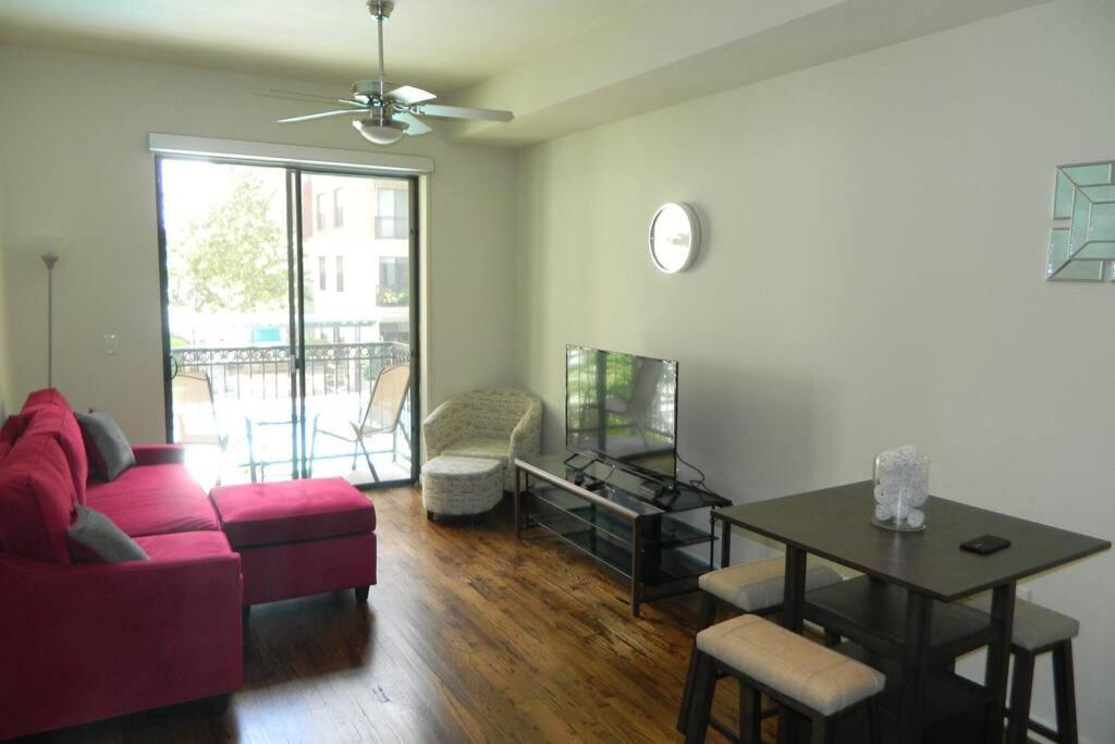 Entire Modern Downtown Ideal For Long-term Stays Apartment *
