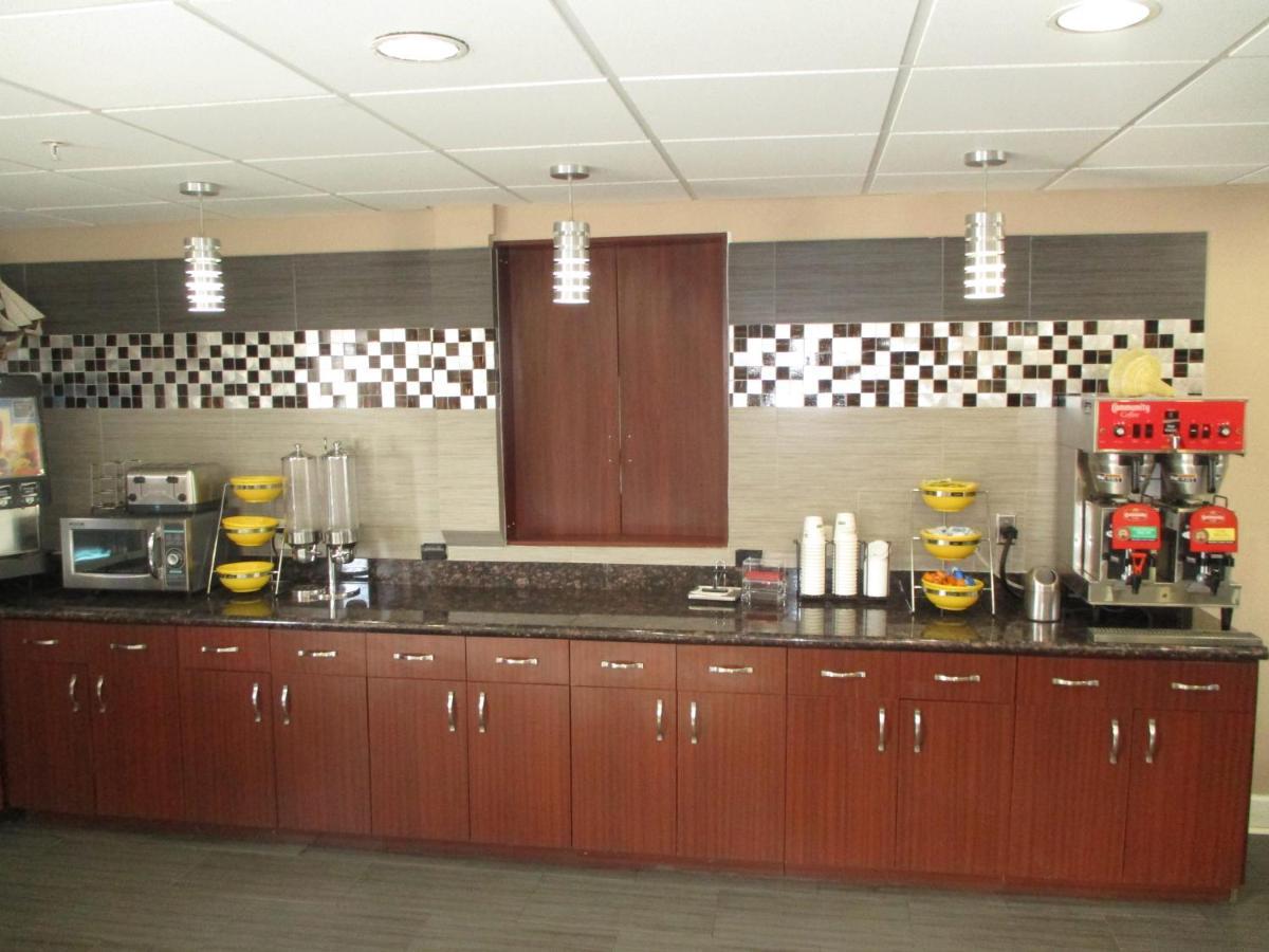 Days & By Wyndham Sam Tollway 3* Houston