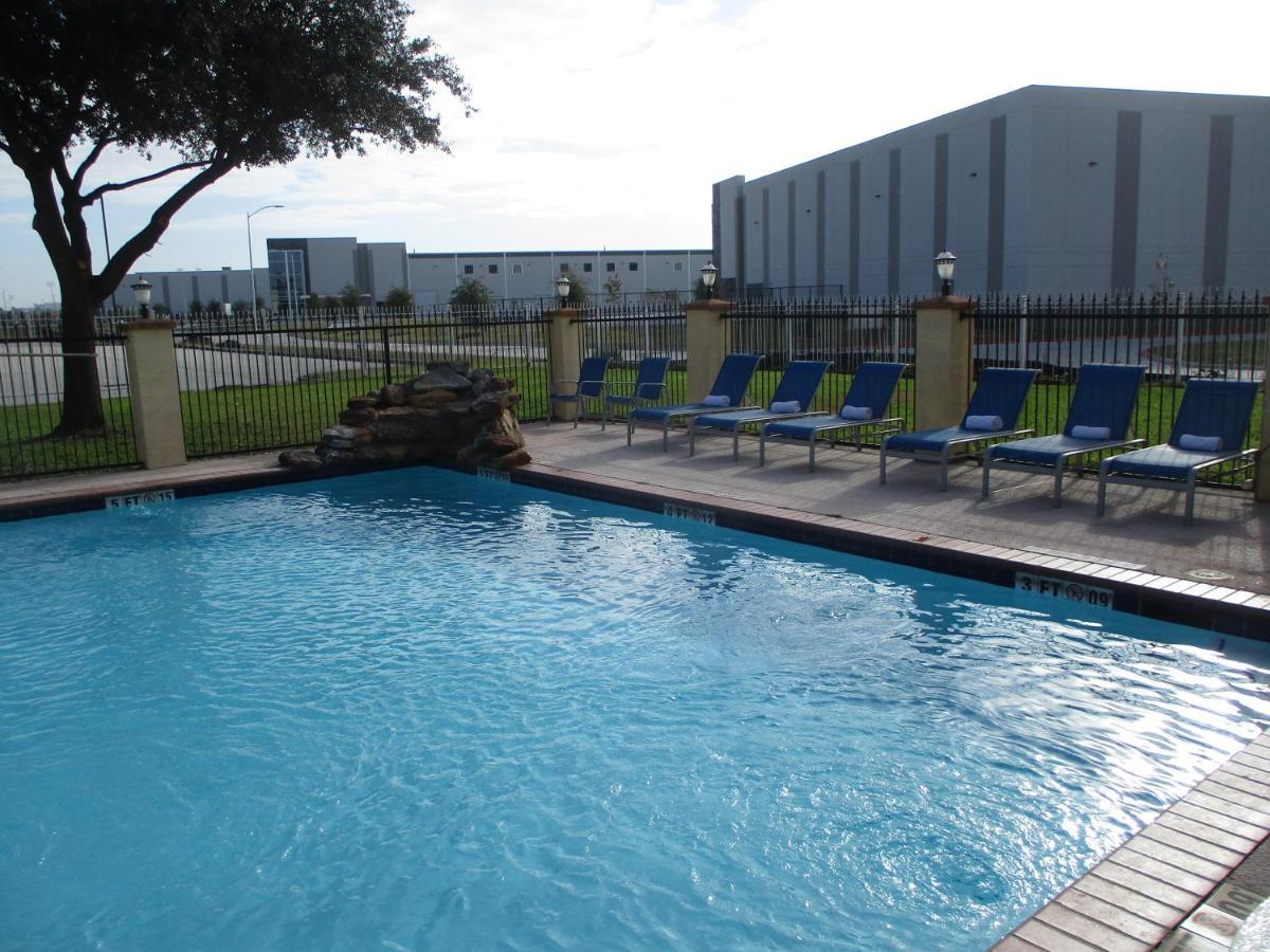 Days & By Wyndham Sam Tollway Hotel Houston