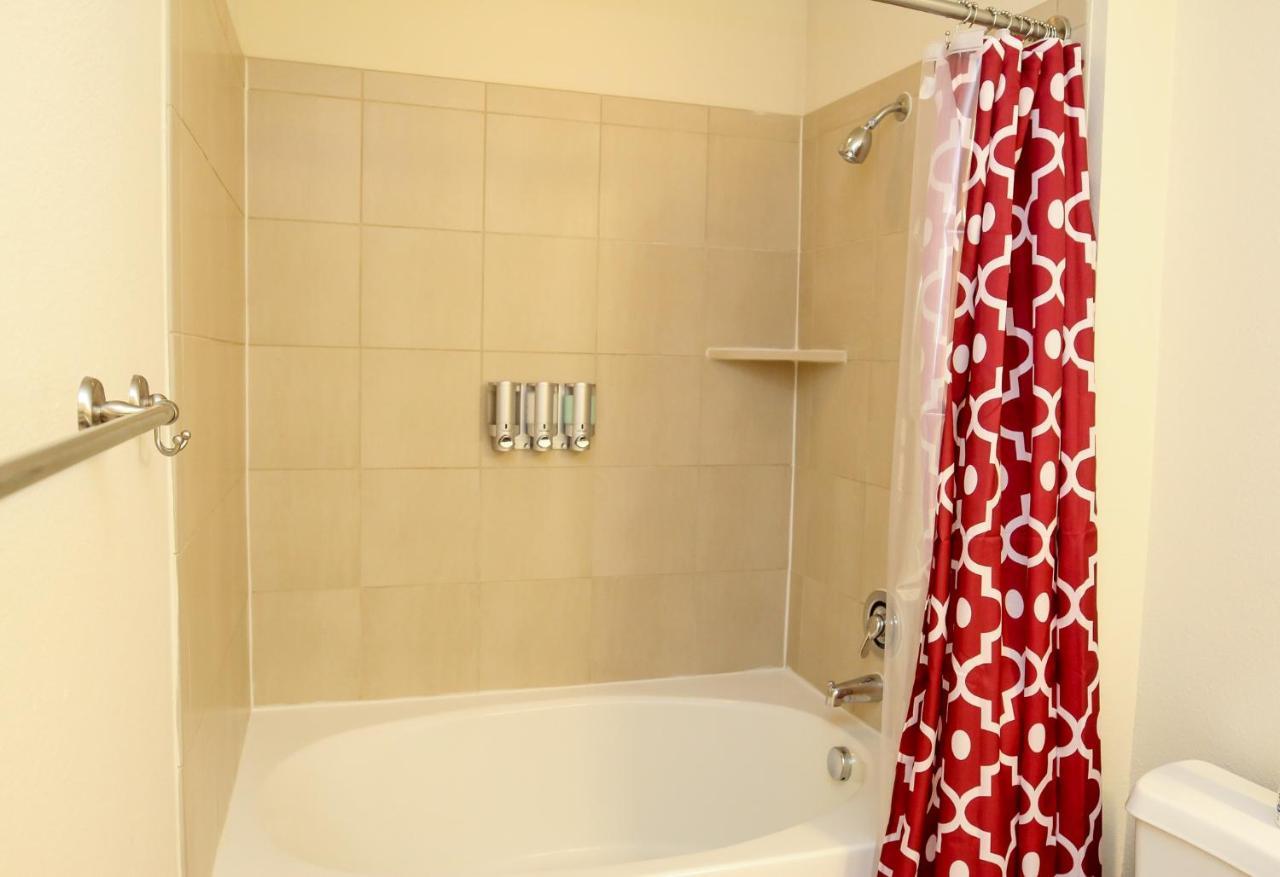 Discounted Oasis W/ Pool View In The Med Center By Nrg * Houston