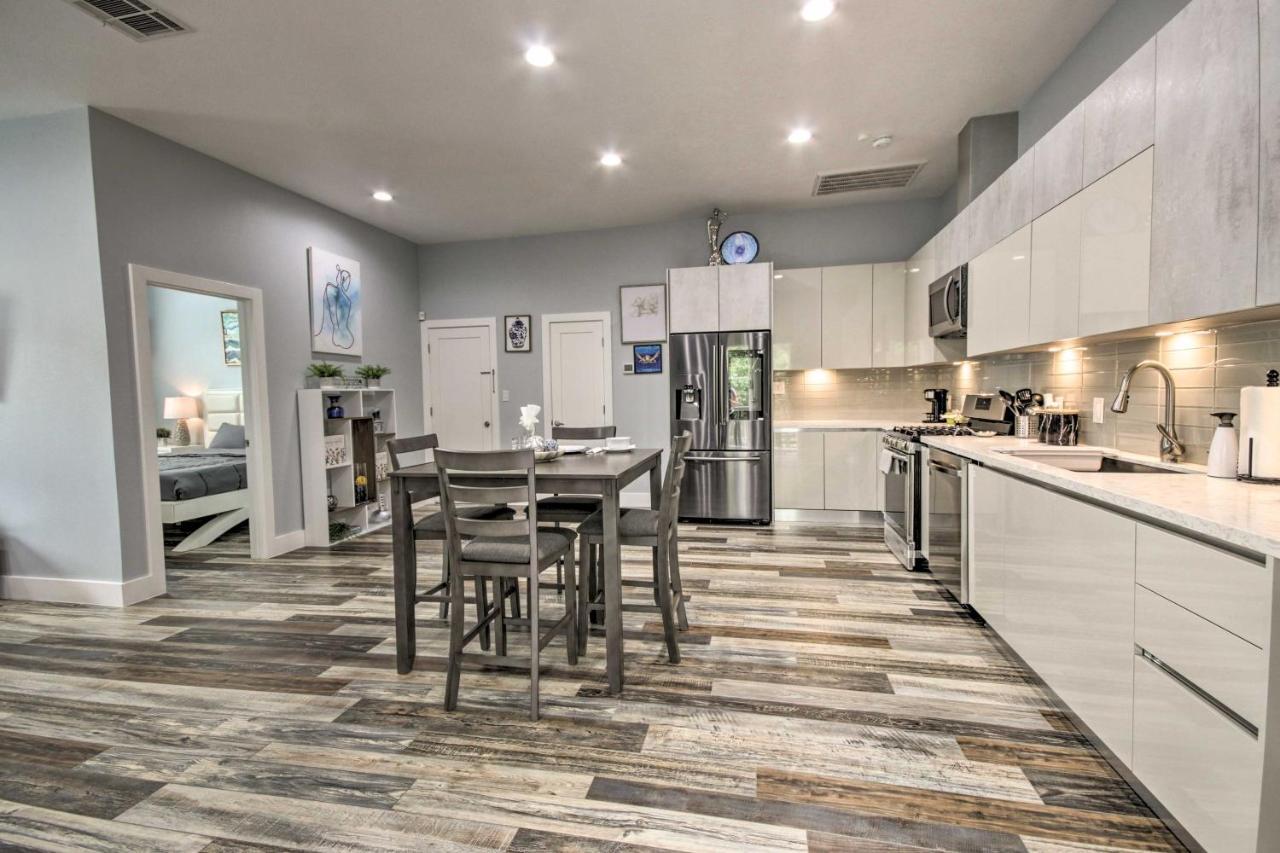 Apartment Luxe, Modern Apt - 1 Mile To The Galleria! *