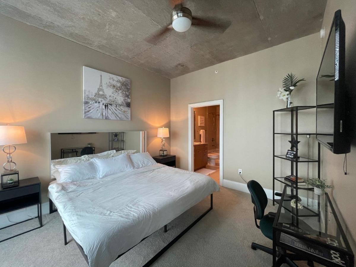 Furnished Downtown * Houston