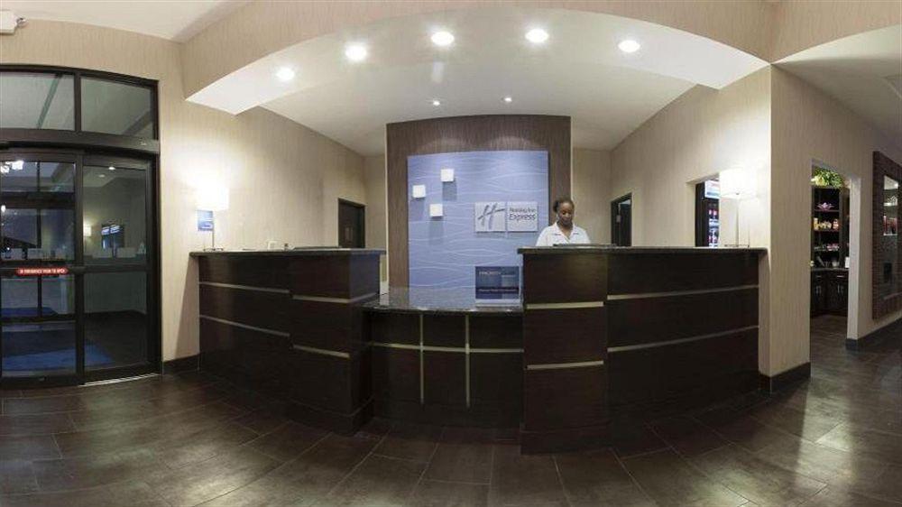 Express & Nw Beltway 8-west Road By Ihg 2* Houston