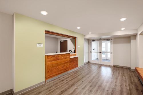 Woodspring 288 South Medical Center
