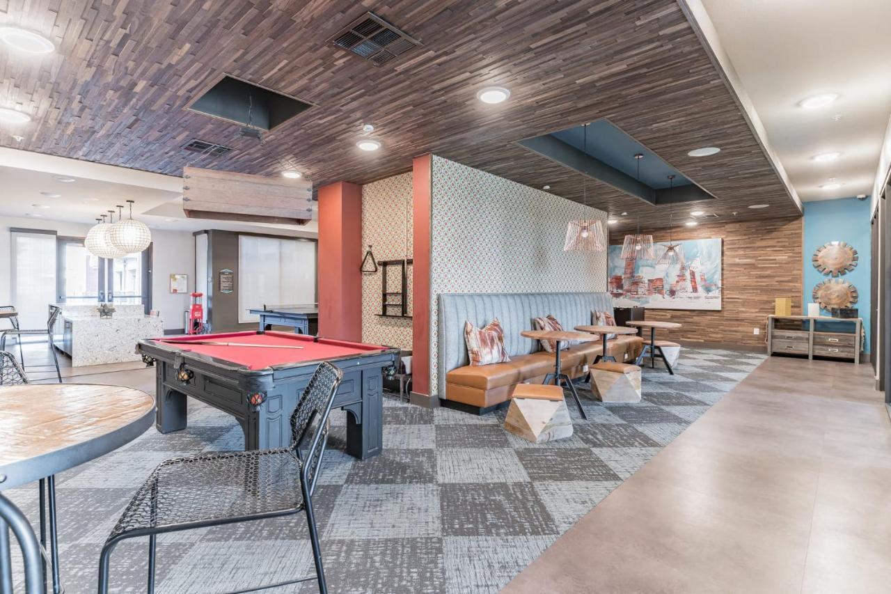 Peaceful With Full Amenities And Uh Nearby Apartment Houston