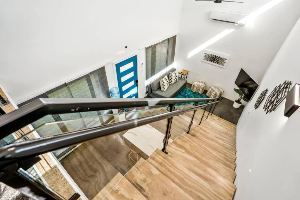 Quantum Tiny Loft At East End Revitalized