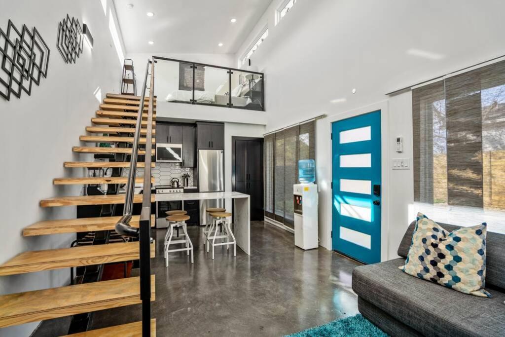 Quantum Tiny Loft At East End Revitalized