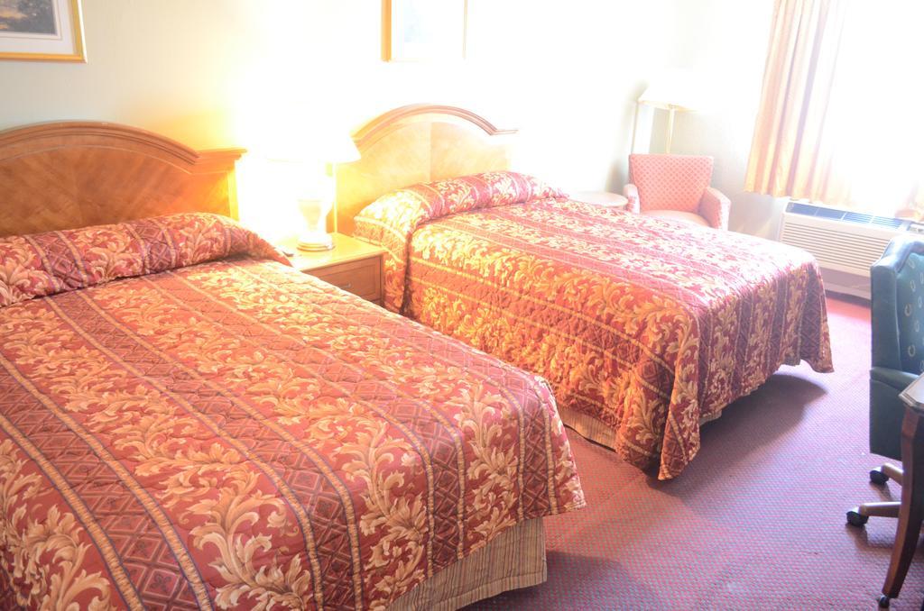 Red Carpet Hornwood Drive Motel *