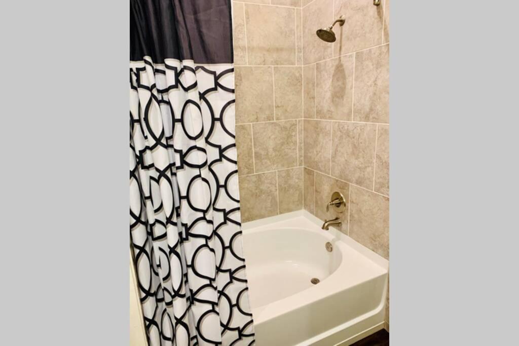 Apartment New Apart Downtown - 5min Stadium/parks/museum *