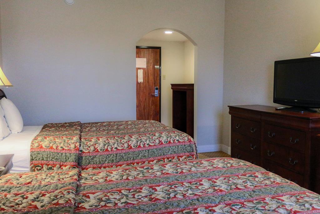 Great Value Houston/galleria Hotel
