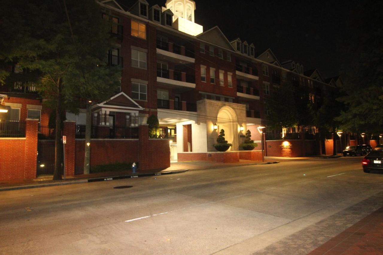 Apartment Galleria 2 Bed 2 Bath Luxury Condo *