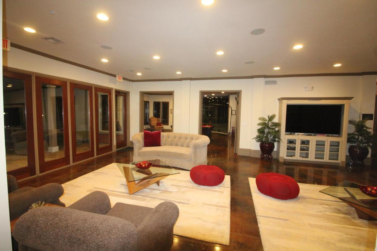 Galleria 2 Bed 2 Bath Luxury Condo Apartment Houston