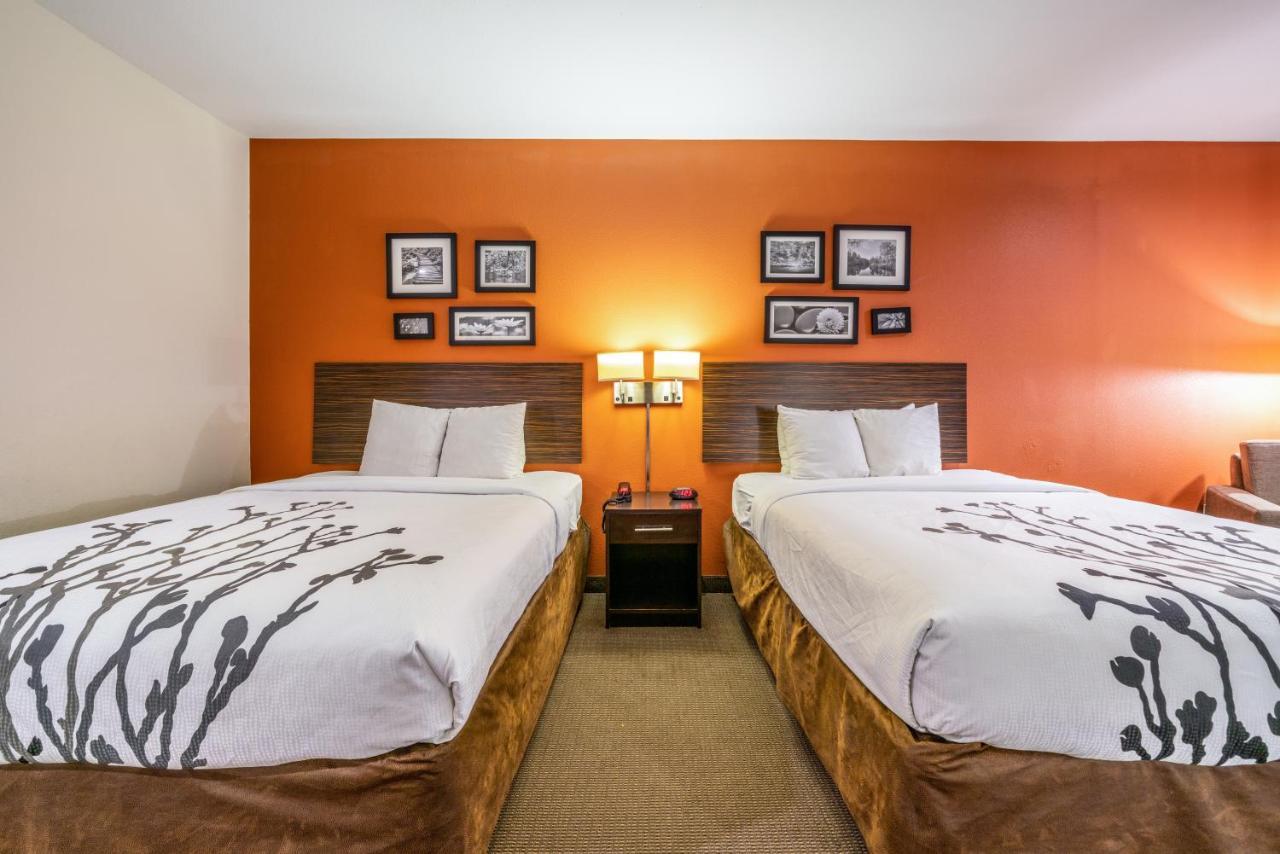 Restwell & I-45 North Hotel