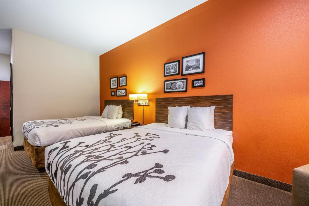 Restwell & I-45 North Hotel