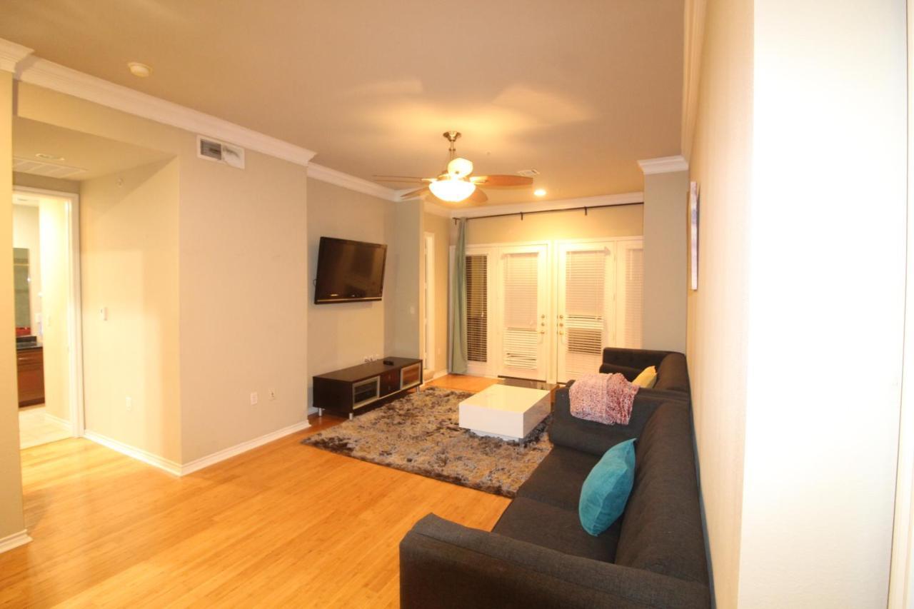 Apartment Galleria 2 Bed 2 Bath Luxury Condo *