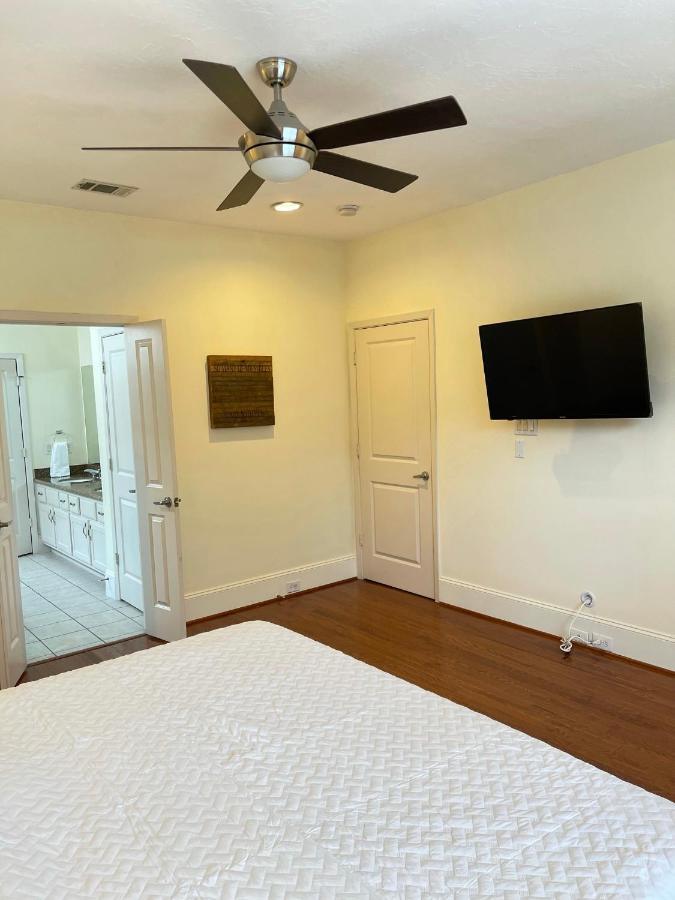 Holiday home Luxury 4 Story In Downtown *