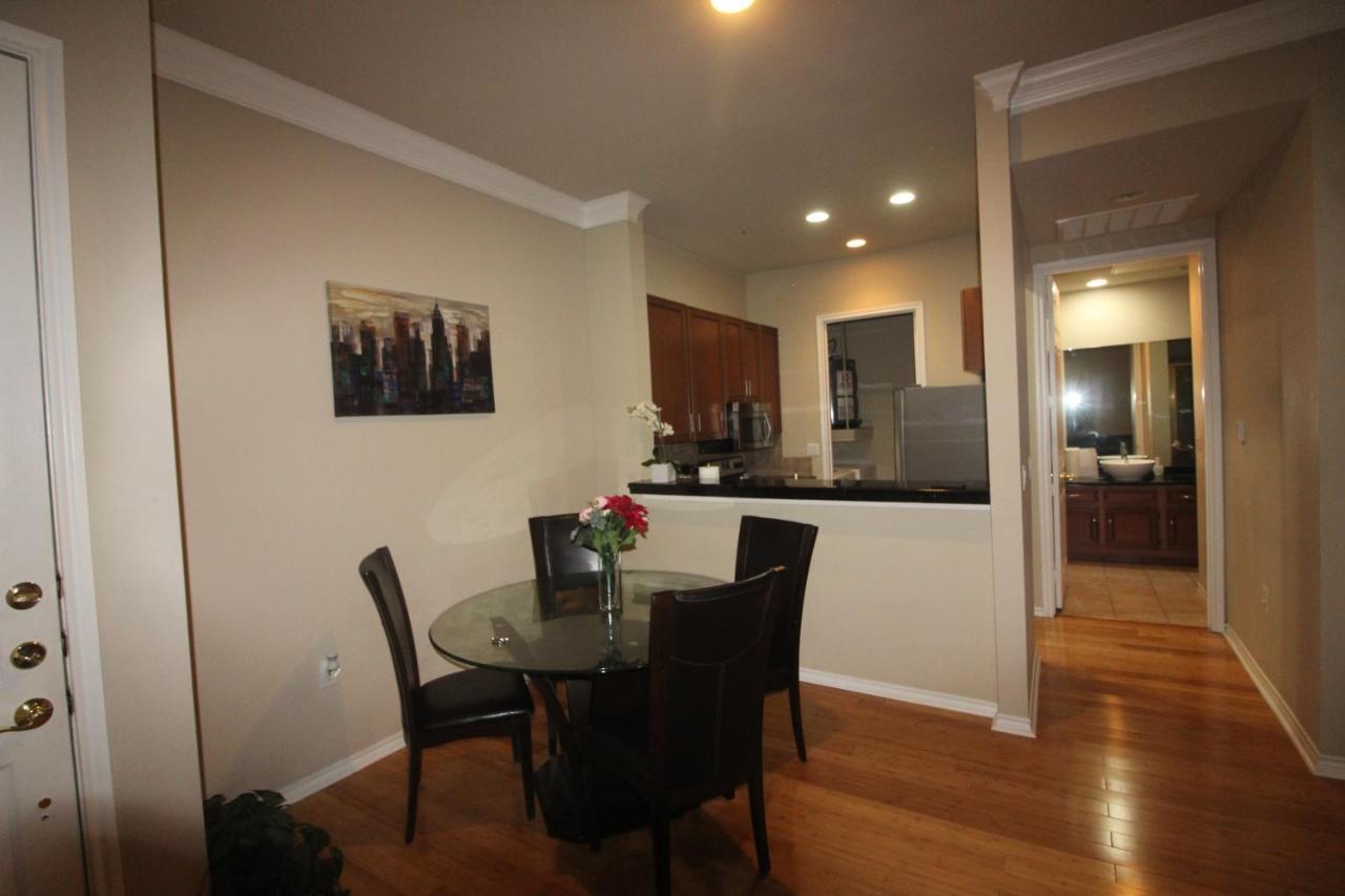 Galleria 2 Bed 2 Bath Luxury Condo Houston
