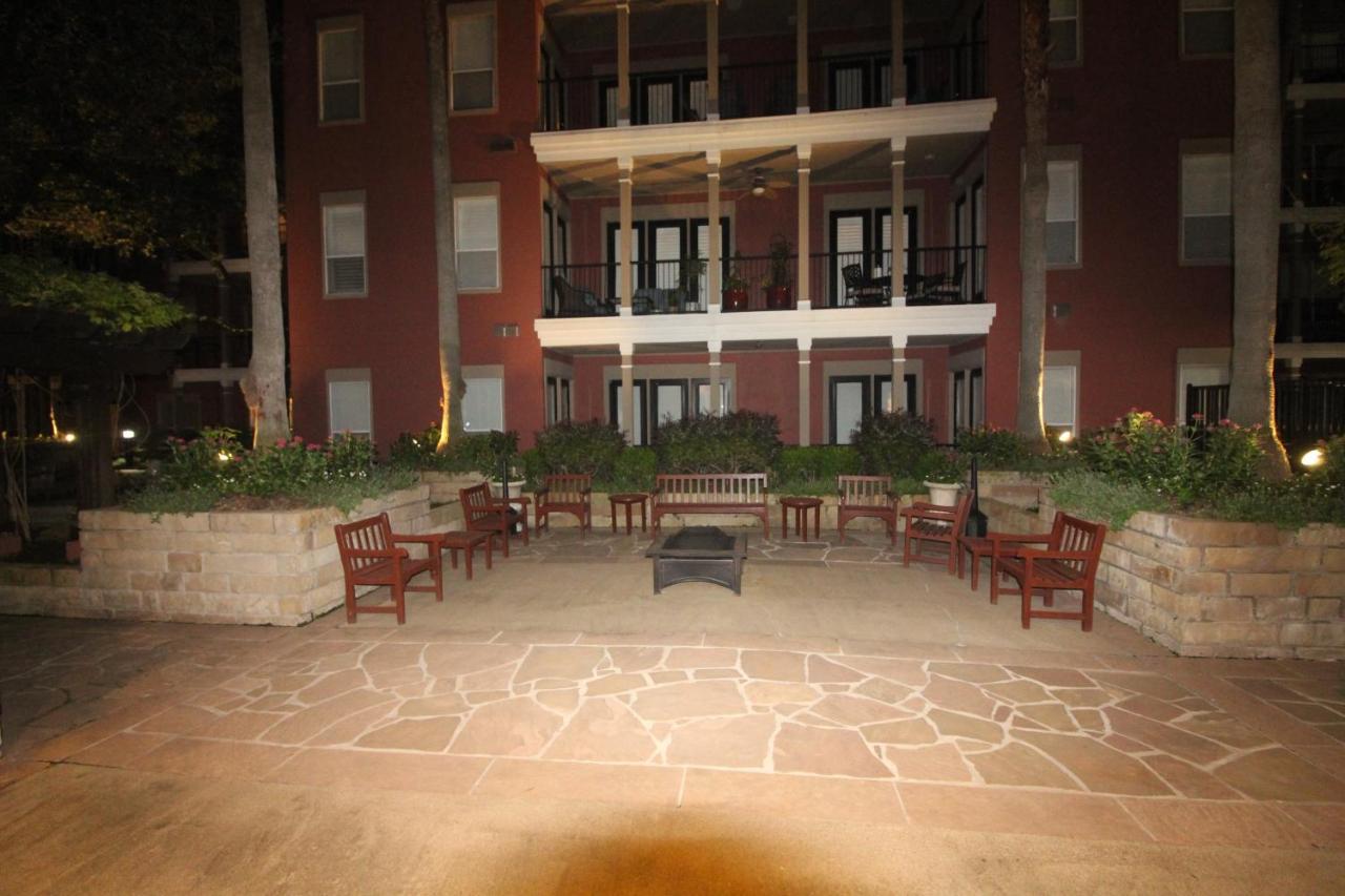 Galleria 2 Bed 2 Bath Luxury Condo Apartment Houston