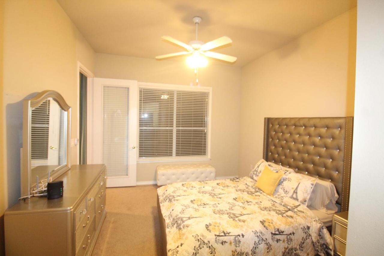 Galleria 2 Bed 2 Bath Luxury Condo *