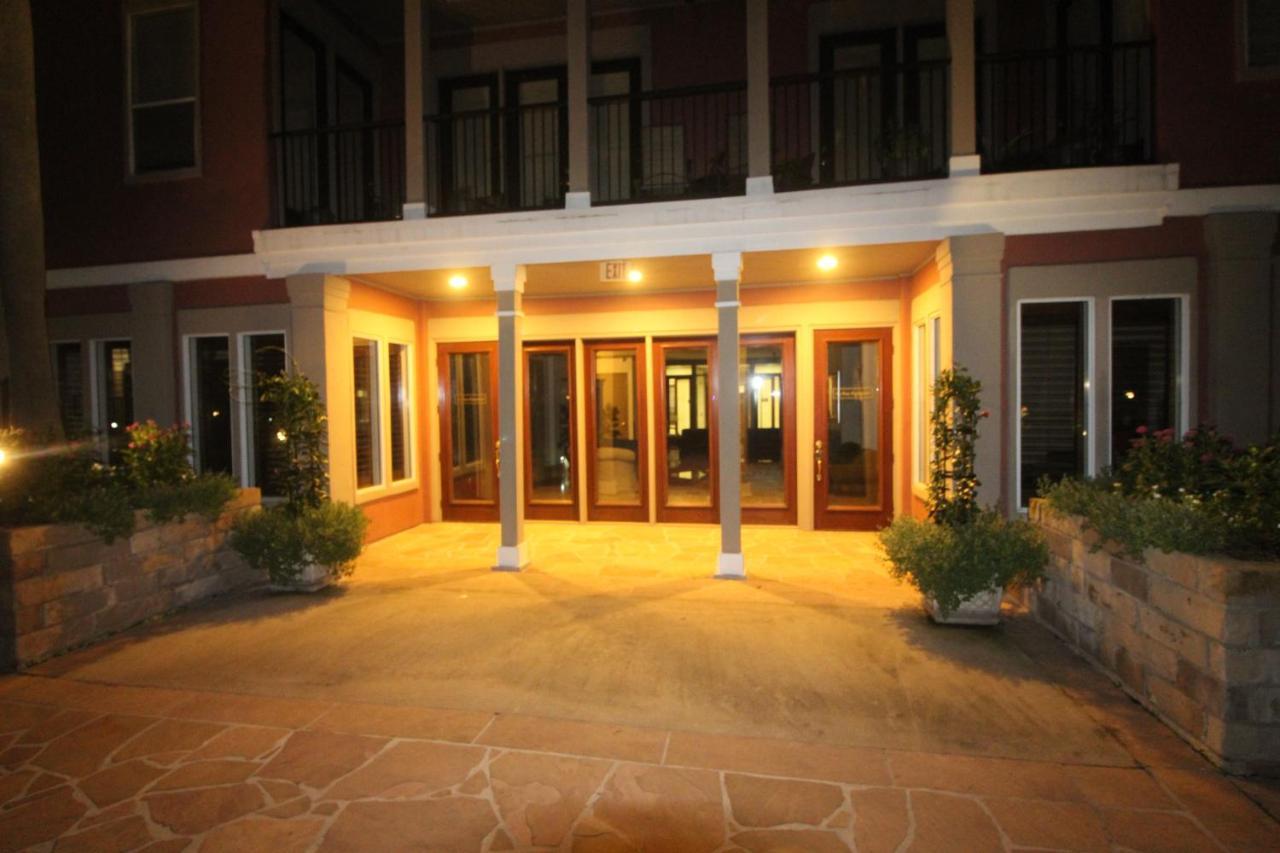 Galleria 2 Bed 2 Bath Luxury Condo * Houston