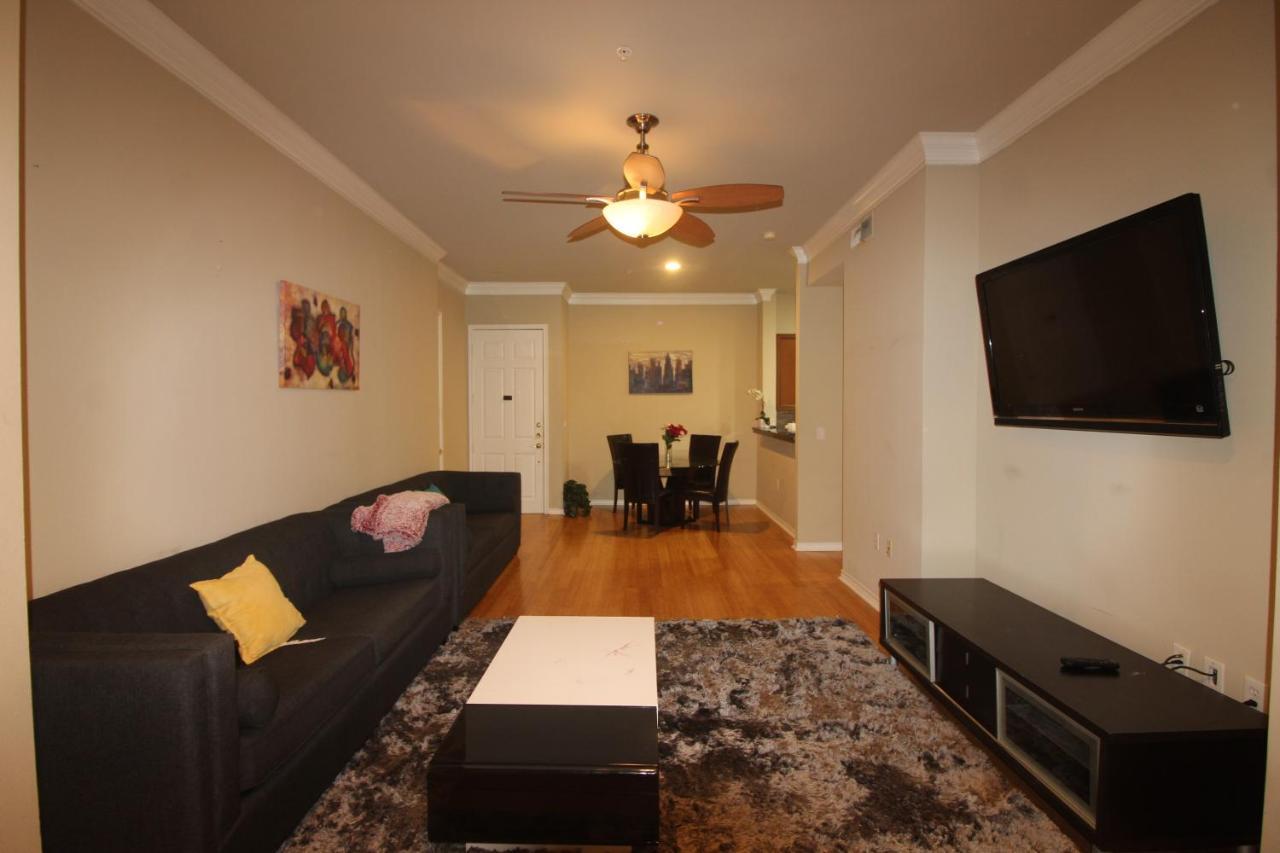 Apartment Galleria 2 Bed 2 Bath Luxury Condo
