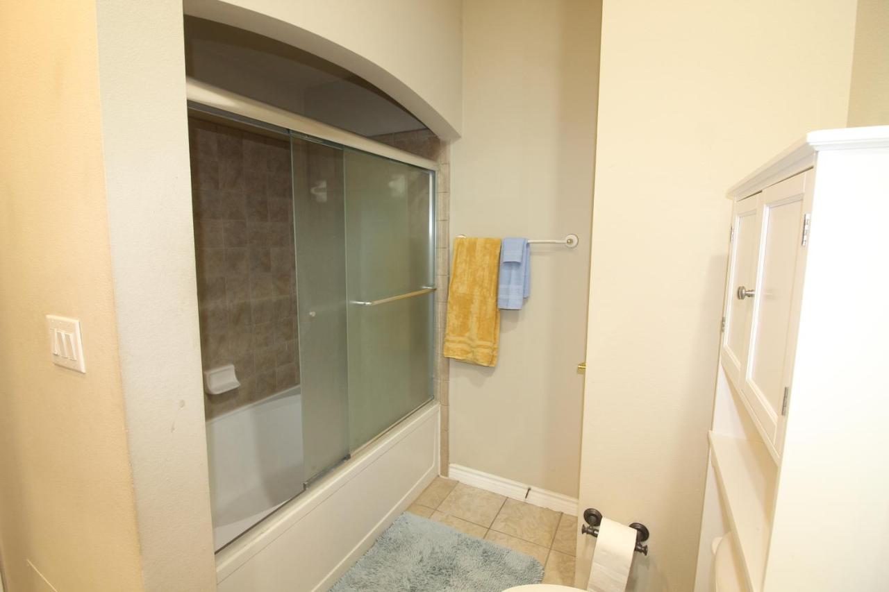 Apartment Galleria 2 Bed 2 Bath Luxury Condo *