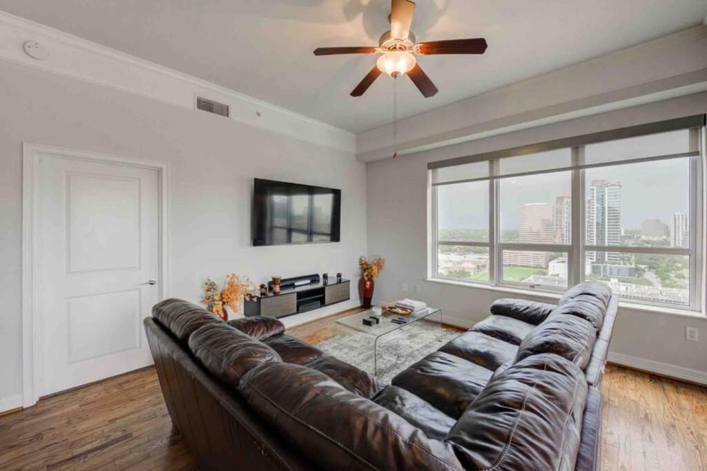 Apartment Private Great 2Bedroom, 2Bath Condo With Great View!! Houston