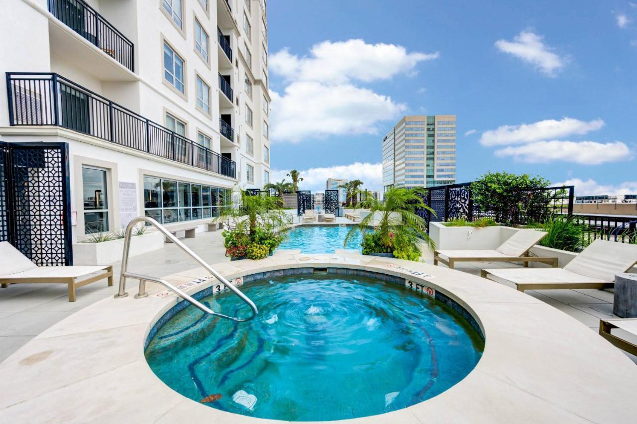 Private Great 2Bedroom, 2Bath Condo With Great View!!