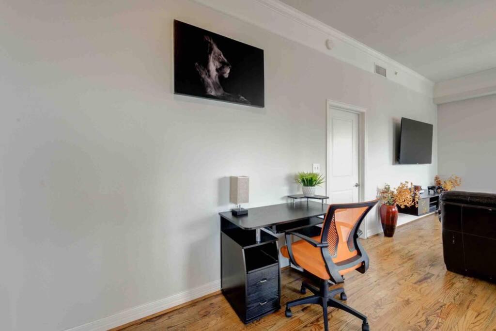 Private Great 2Bedroom, 2Bath Condo With Great View!! *