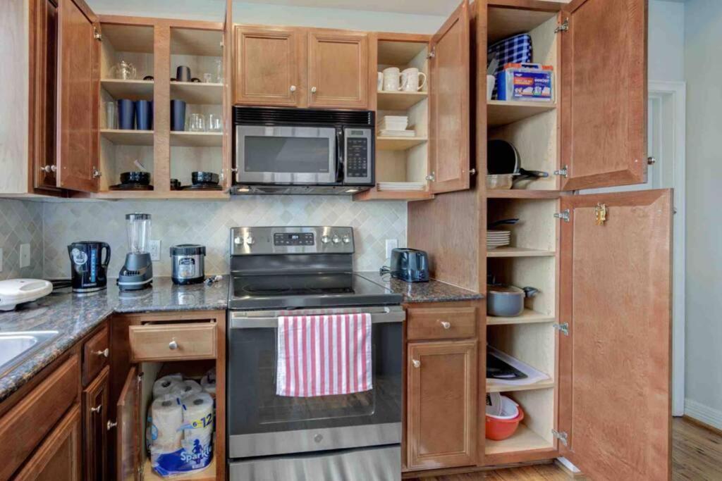 Private Great 2Bedroom, 2Bath Condo With Great View!! Apartment *